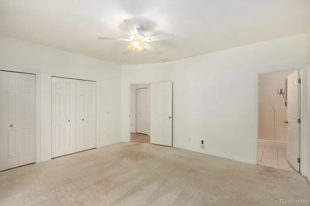 40 Park Island Drive #4 Lake Orion Village, MI 48362