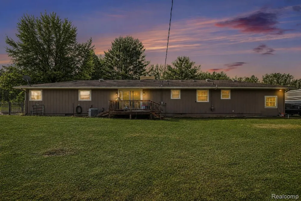 1575 Kellogg Road Genoa Township, MI 48114