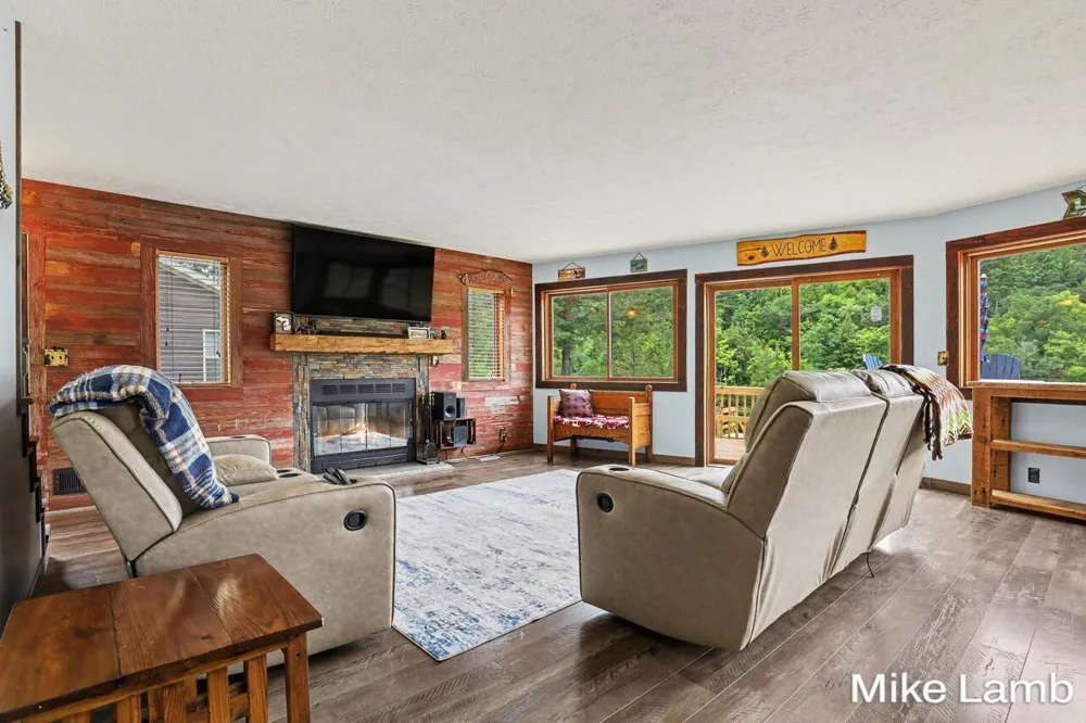 6159 E Dave Street Big Prairie Township, MI 49337