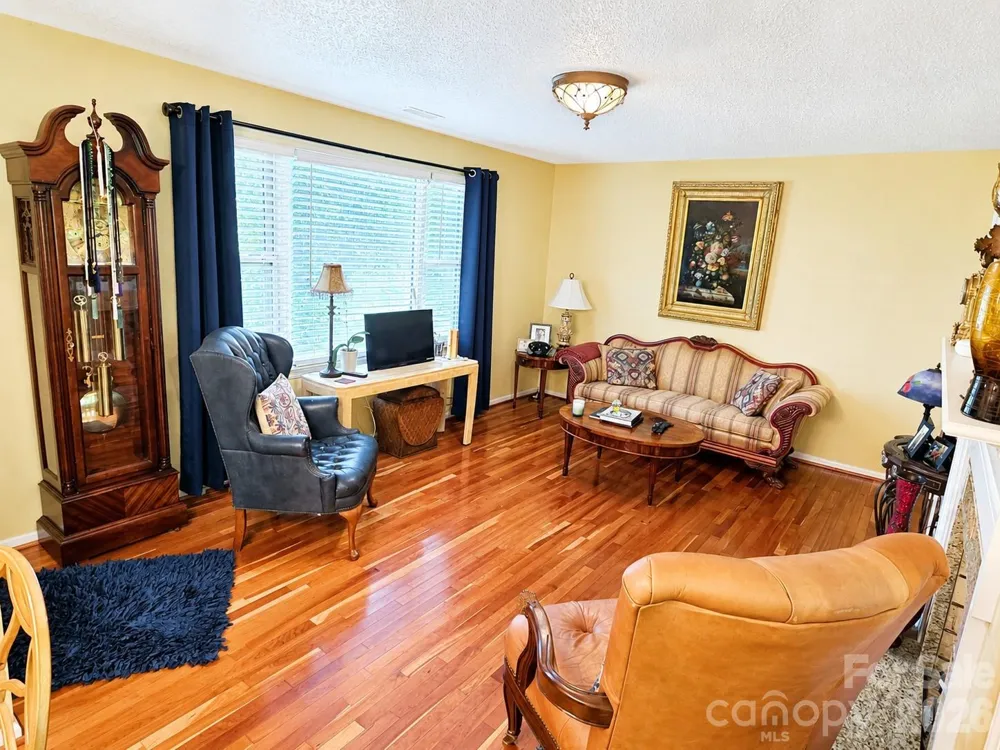 2925 4th Street Drive NE Hickory, NC 28601