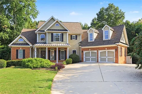 313 Fallstone Path