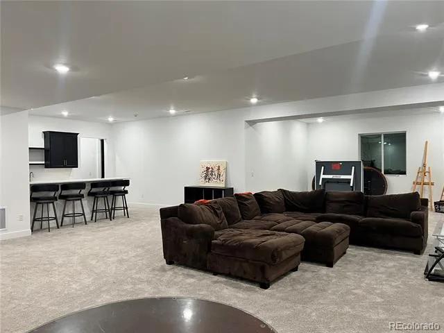9438 Lake Breeze Drive Littleton, CO 80125