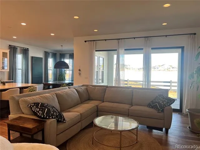 9438 Lake Breeze Drive Littleton, CO 80125