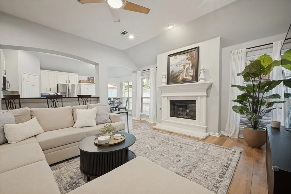 1308 Val Verde Court Denton, TX 76210