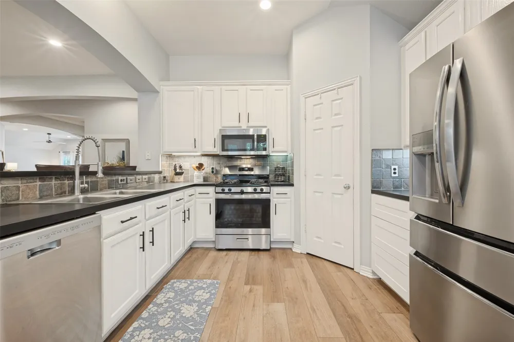 1308 Val Verde Court Denton, TX 76210