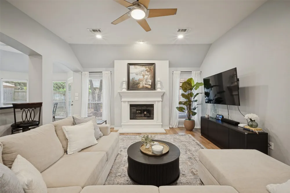 1308 Val Verde Court Denton, TX 76210