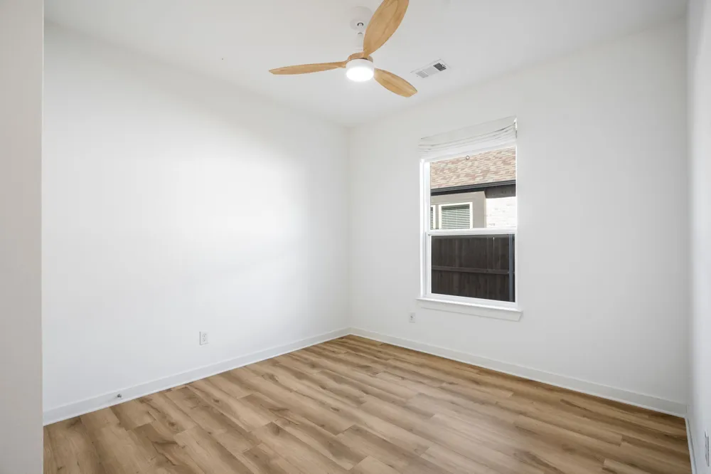 1825 Pelham Drive Aubrey, TX 76227