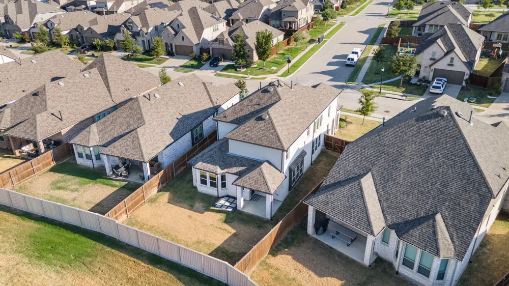 1825 Pelham Drive Aubrey, TX 76227