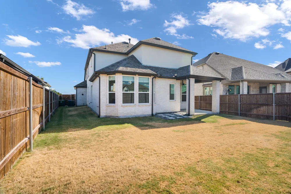 1825 Pelham Drive Aubrey, TX 76227