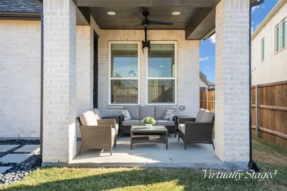 1825 Pelham Drive Aubrey, TX 76227