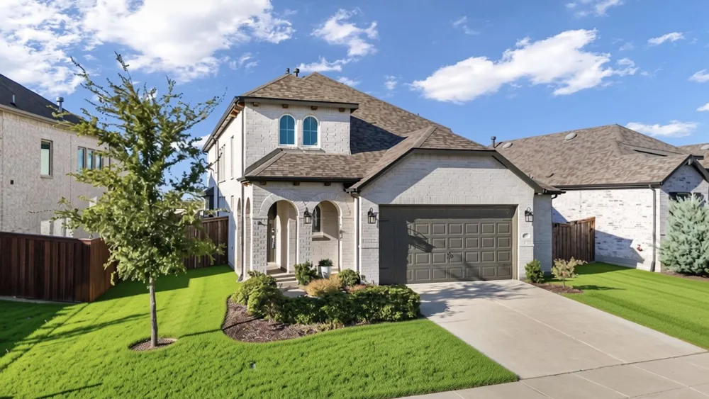 1825 Pelham Drive Aubrey, TX 76227