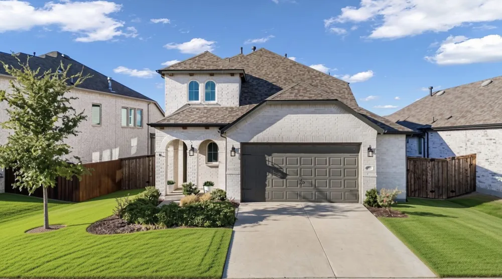 1825 Pelham Drive Aubrey, TX 76227