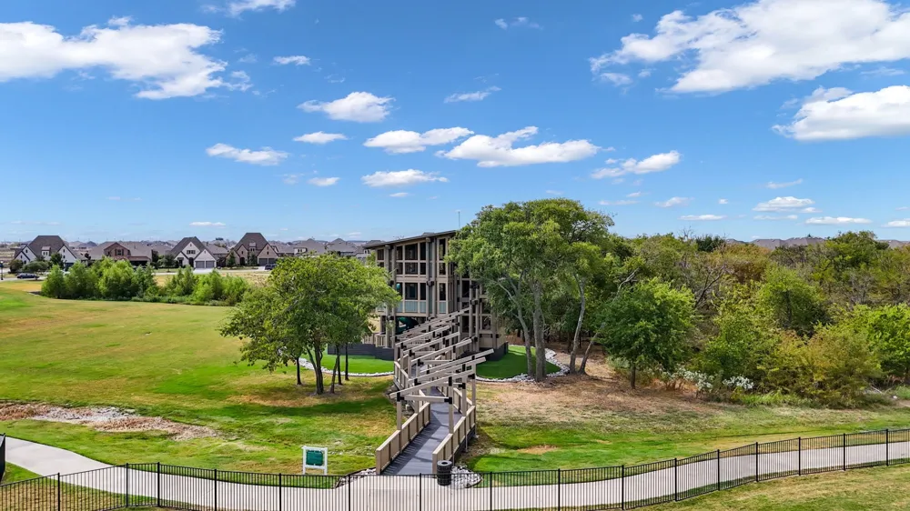 1825 Pelham Drive Aubrey, TX 76227