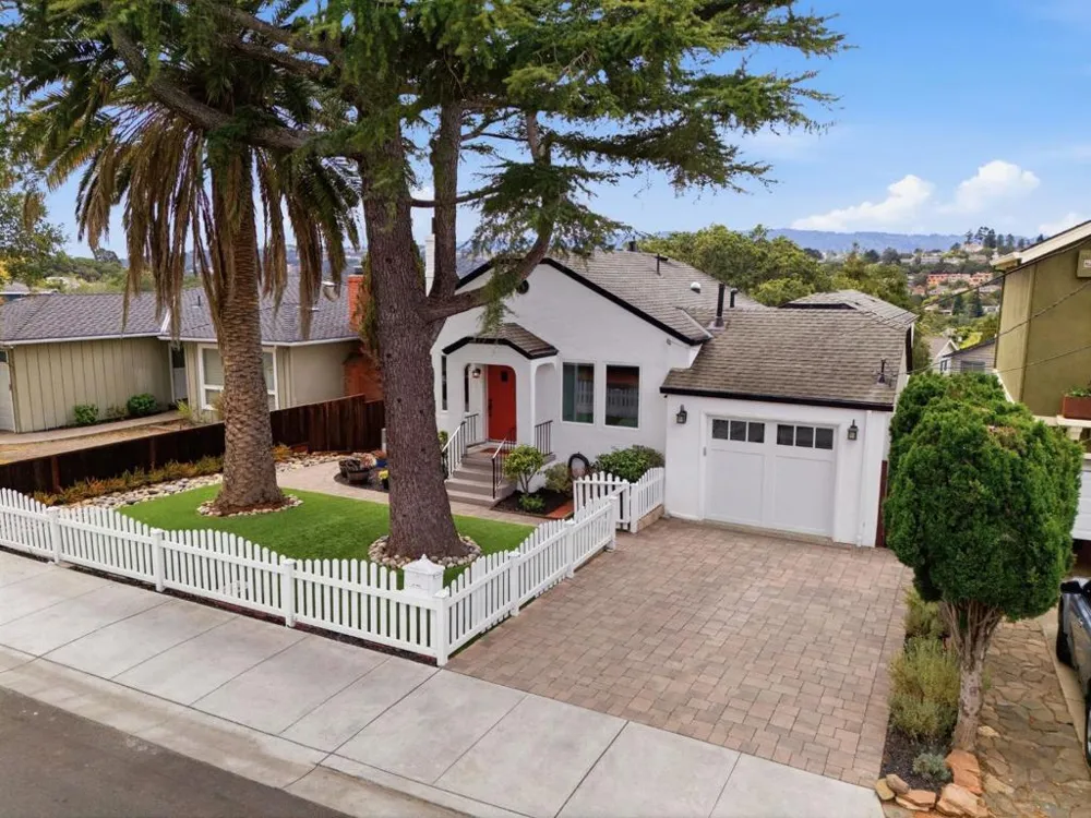 1817 Bayview Avenue Belmont, CA 94002