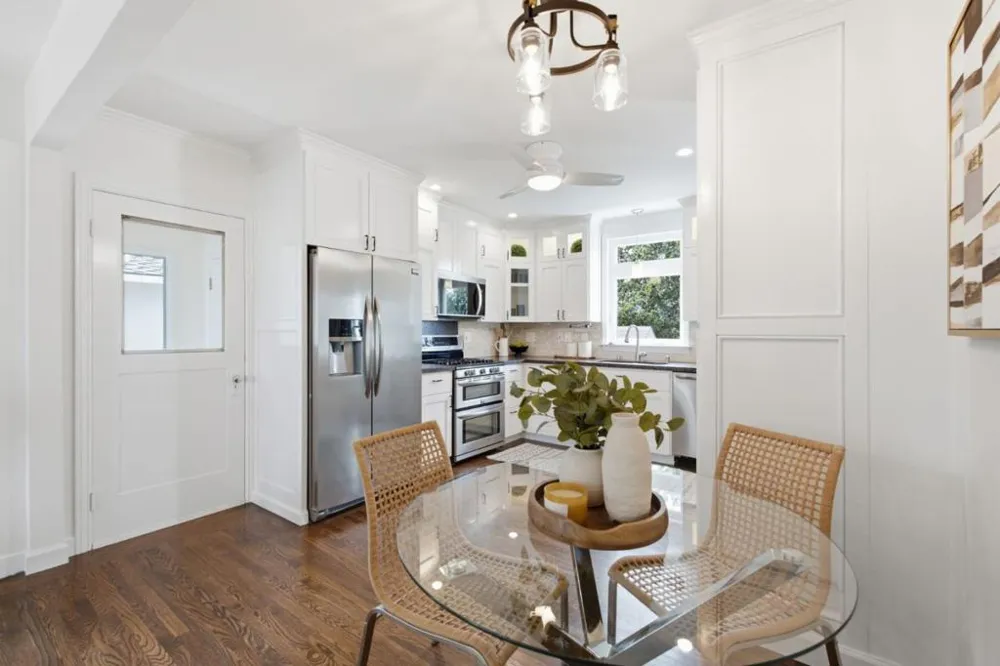 1817 Bayview Avenue Belmont, CA 94002