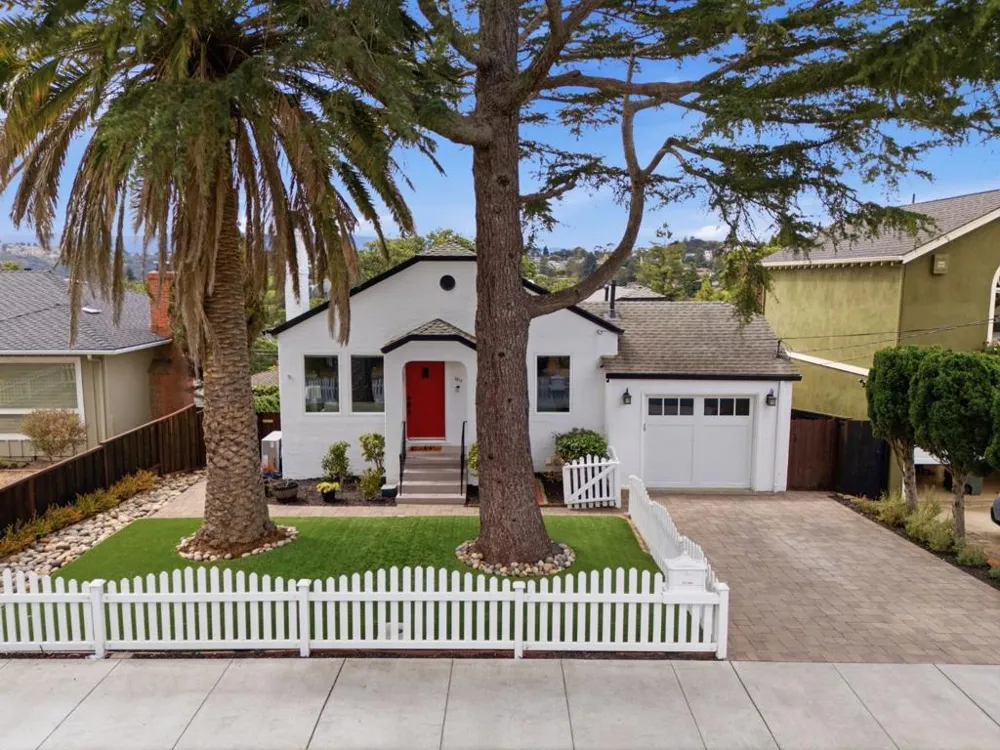 1817 Bayview Avenue Belmont, CA 94002