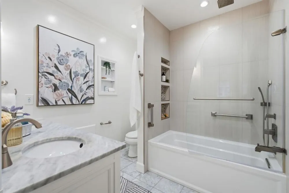 1817 Bayview Avenue Belmont, CA 94002