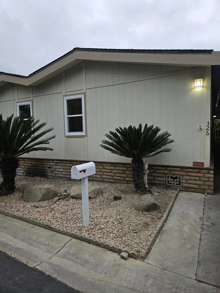 8975 Lawrence Welk Drive #326 Escondido, CA 92026