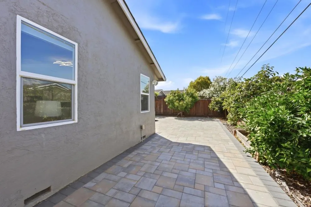 41717 Gifford Street Fremont, CA 94538