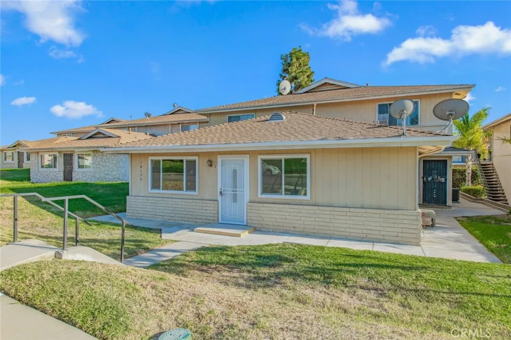 18130 Via Amorosa #1 Rowland Heights, CA 91748