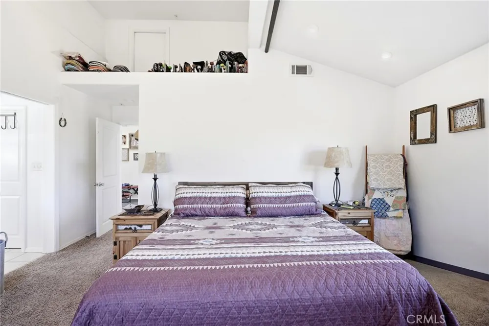 8646 Elizabeth Lake Road Leona Valley, CA 93551