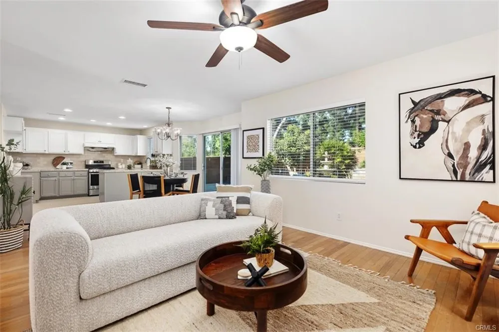 50 Linhaven Irvine, CA 92602