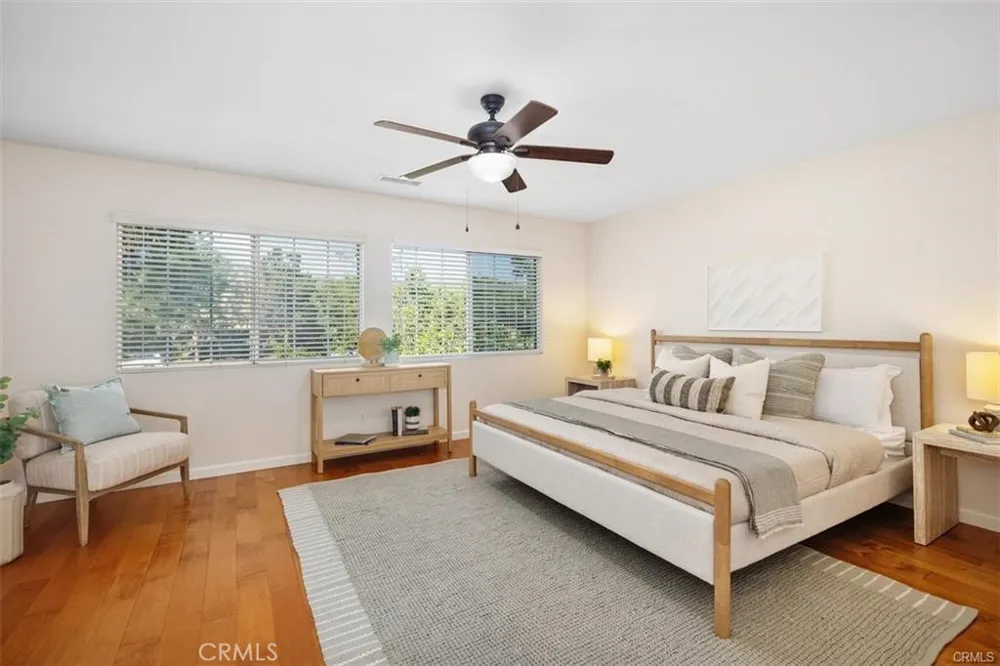 50 Linhaven Irvine, CA 92602
