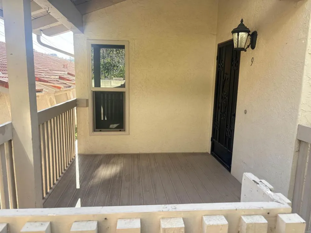 2352 Altisma Way #9 Carlsbad, CA 92009