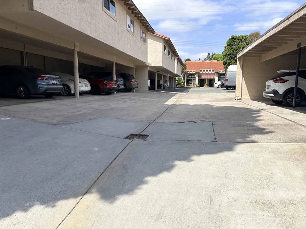 2352 Altisma Way #9 Carlsbad, CA 92009