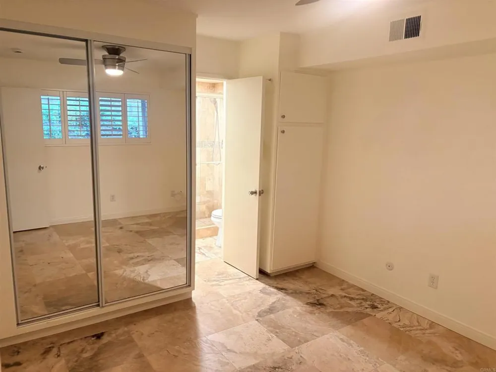 2352 Altisma Way #9 Carlsbad, CA 92009