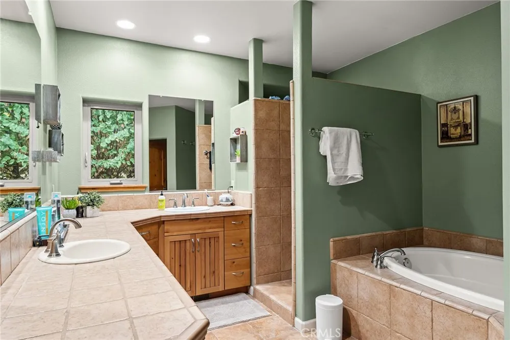 14989 Woodland Park Forest Ranch, CA 95942