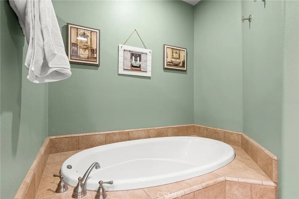 14989 Woodland Park Forest Ranch, CA 95942