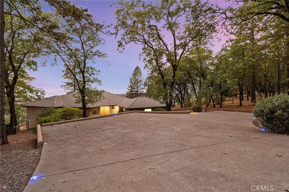 14989 Woodland Park Forest Ranch, CA 95942