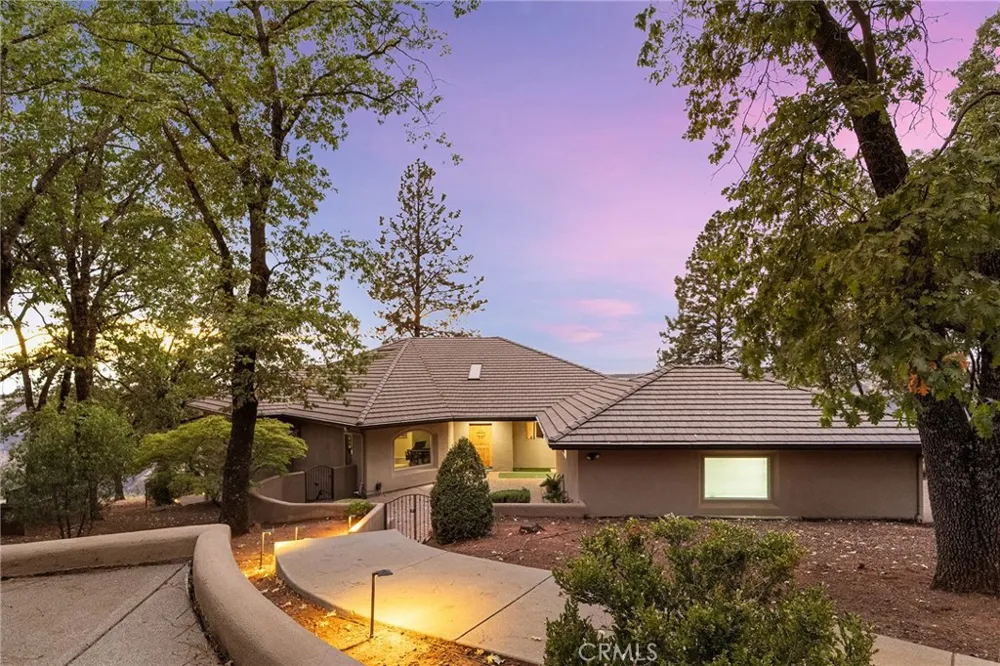 14989 Woodland Park Forest Ranch, CA 95942
