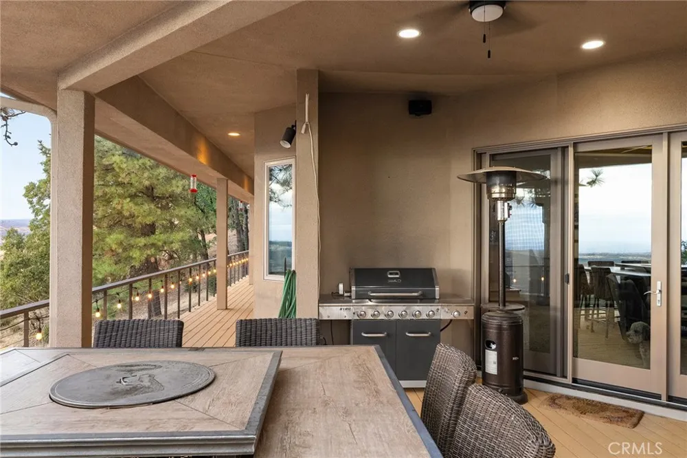 14989 Woodland Park Forest Ranch, CA 95942