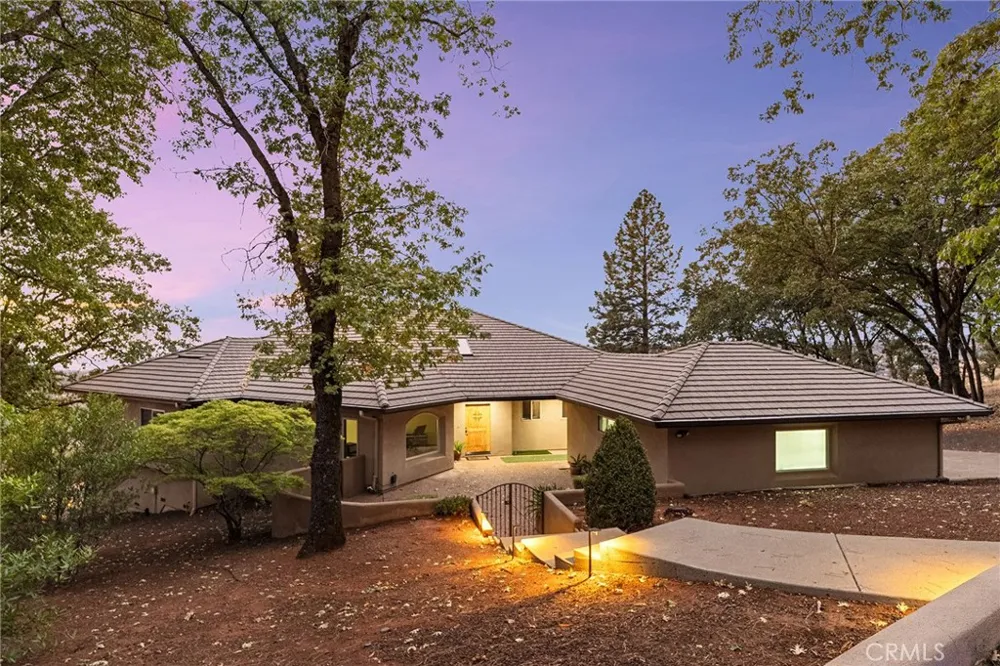 14989 Woodland Park Forest Ranch, CA 95942