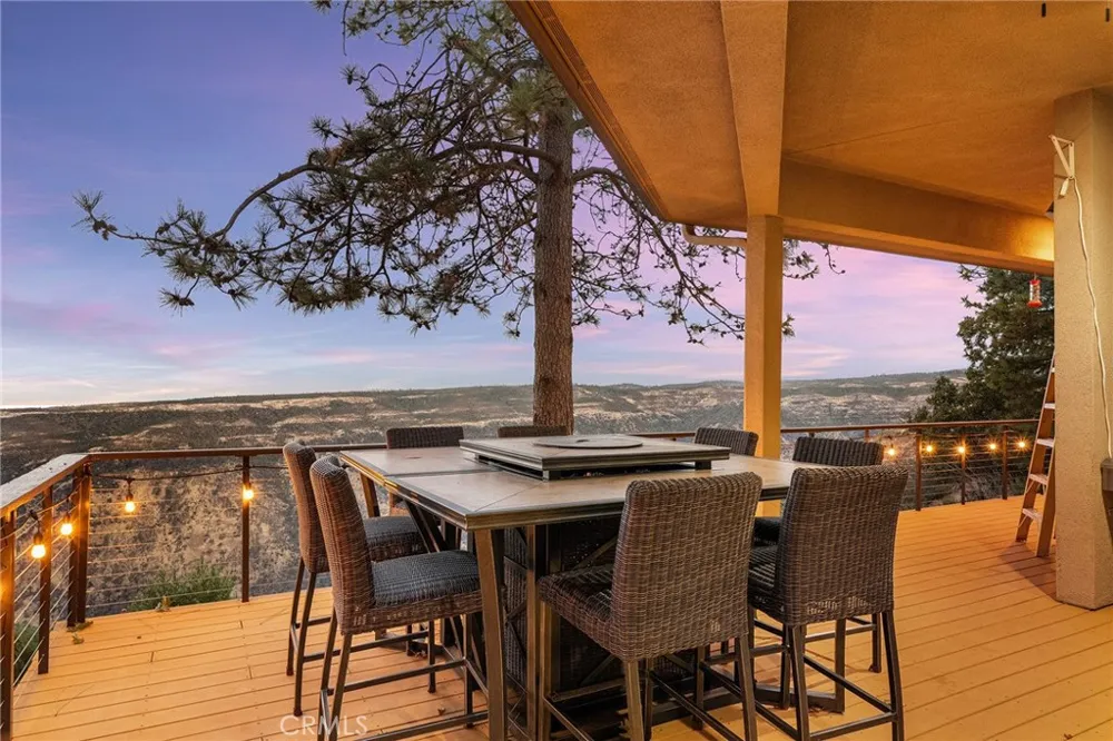 14989 Woodland Park Forest Ranch, CA 95942