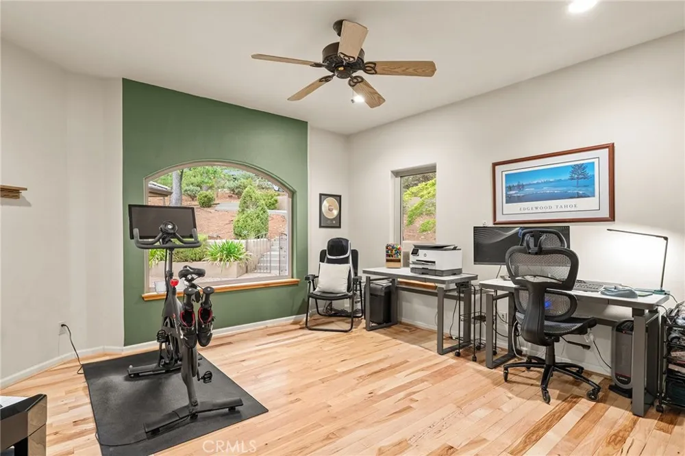 14989 Woodland Park Forest Ranch, CA 95942