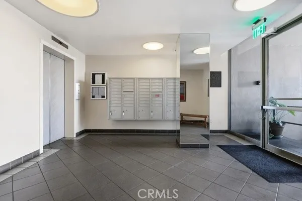 375 Atlantic Avenue #201 Long Beach, CA 90802