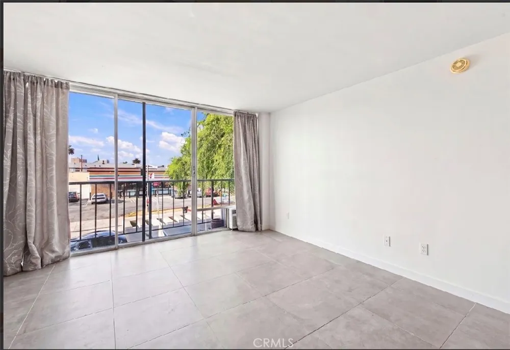 375 Atlantic Avenue #201 Long Beach, CA 90802