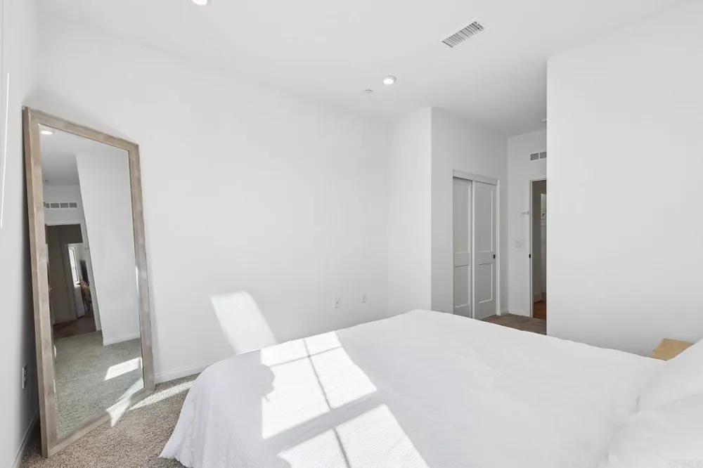 1705 Valley Oak Way Oceanside, CA 92056