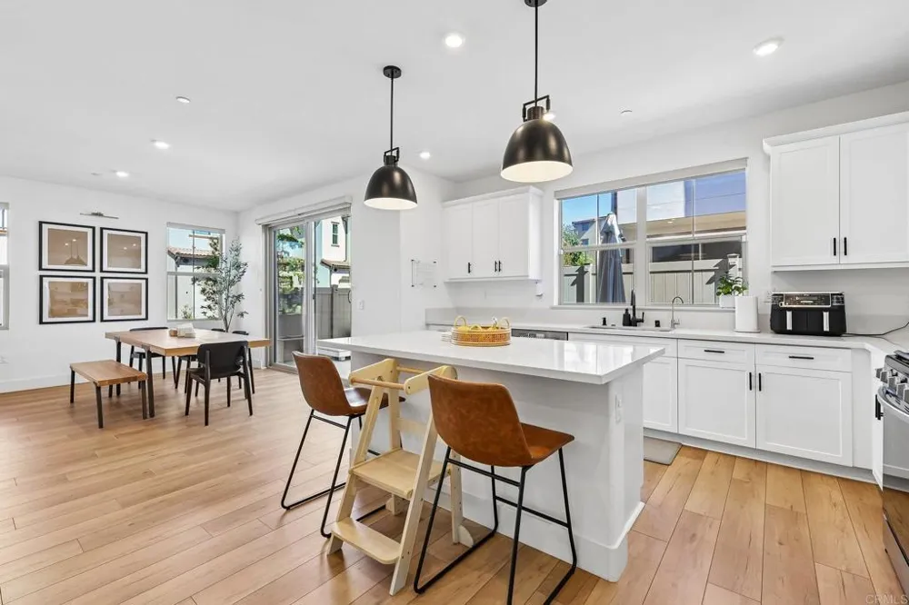 1705 Valley Oak Way Oceanside, CA 92056