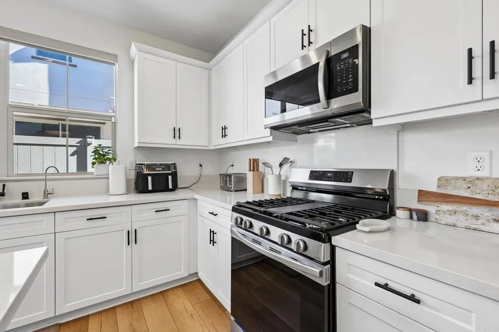 1705 Valley Oak Way Oceanside, CA 92056