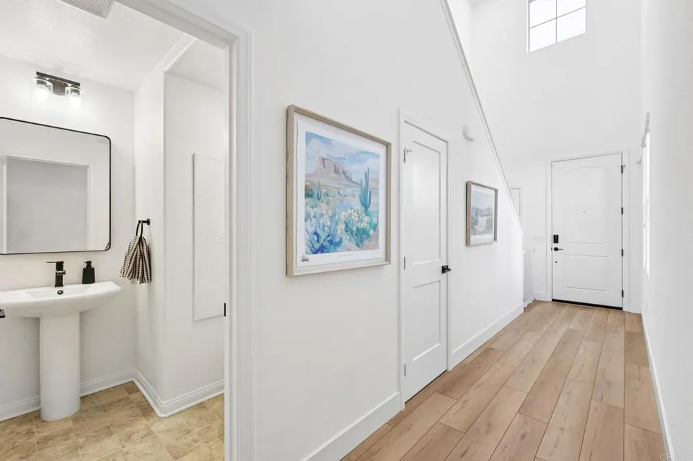1705 Valley Oak Way Oceanside, CA 92056