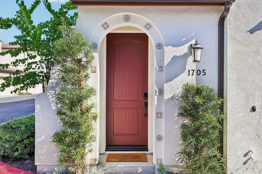 1705 Valley Oak Way Oceanside, CA 92056