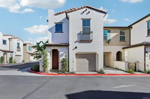 1705 Valley Oak Way