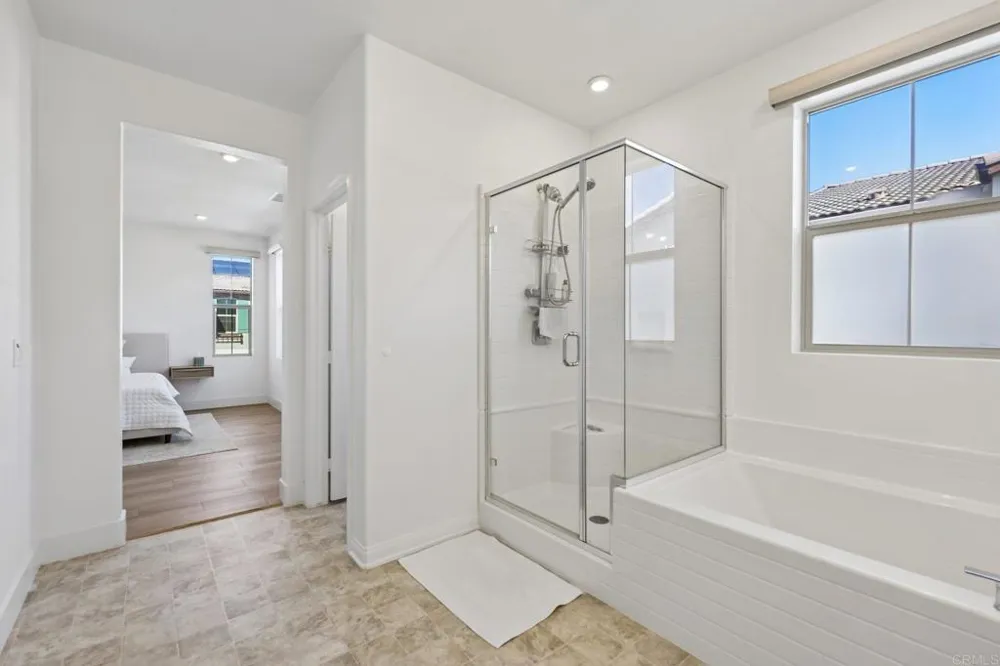 1705 Valley Oak Way Oceanside, CA 92056
