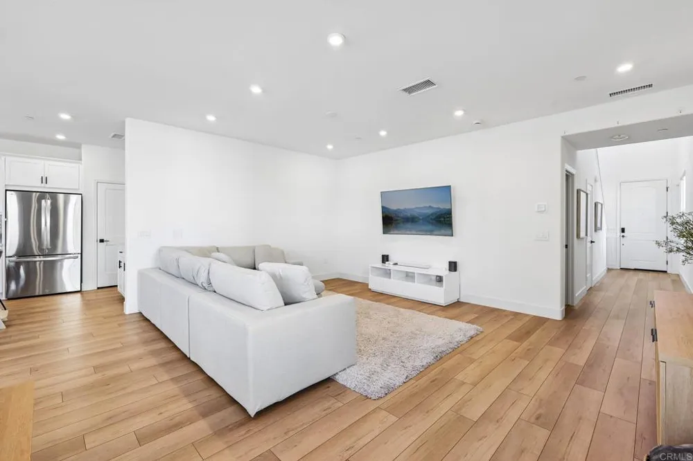 1705 Valley Oak Way Oceanside, CA 92056