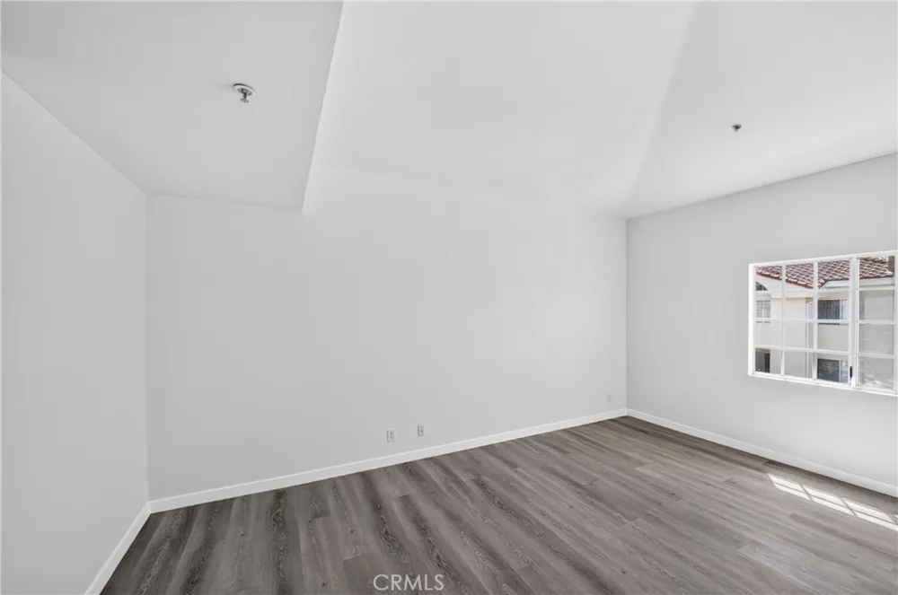 1131 Campbell Street #210 Glendale, CA 91207
