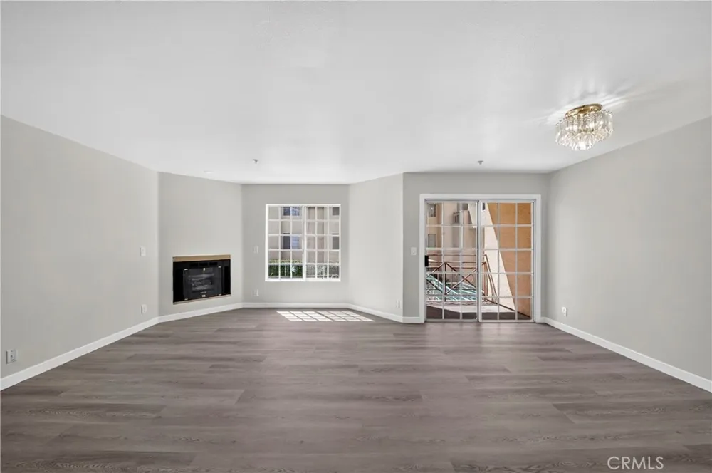 1131 Campbell Street #210 Glendale, CA 91207